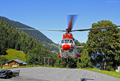 Hélitreuillage - Heligrutage - Héliportage voiture accidenté en Savoie