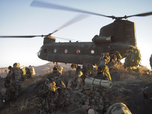 Chinook helicopter afganistan