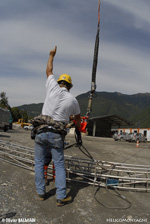 Chantier renforcement de ligne avec la socit LEBAG, hliportage de charge